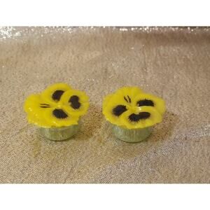 Vintage Yellow Pansies Plastic Salt & Pepper Shakers Jaydon Japan Floral Kitchen